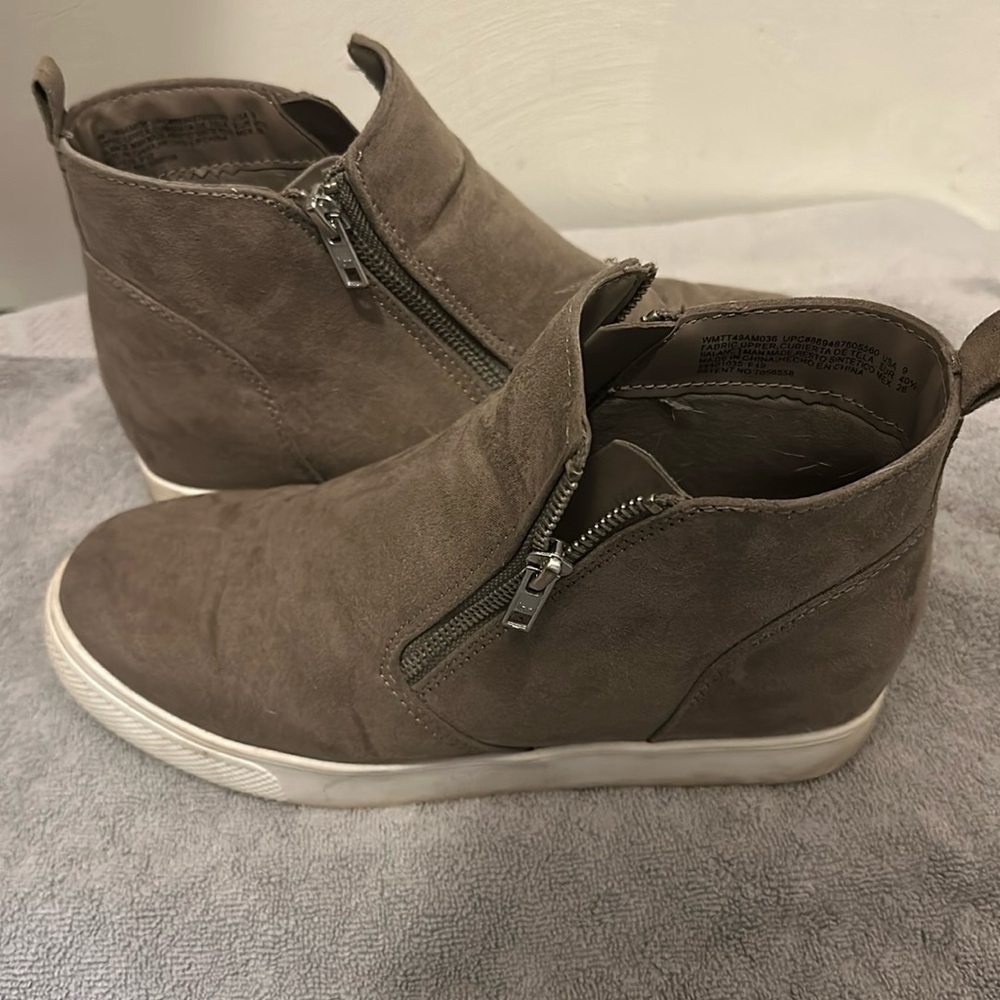 Platform shoes